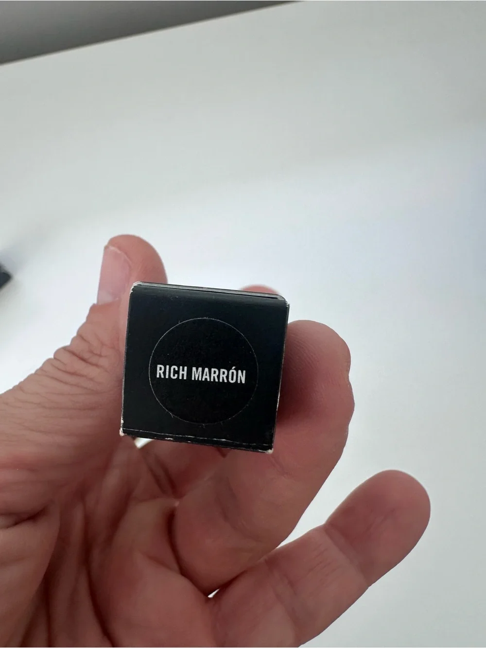 NEW IN BOX MAC RICH MARRON Lipstick Huggable Lipcolour rare